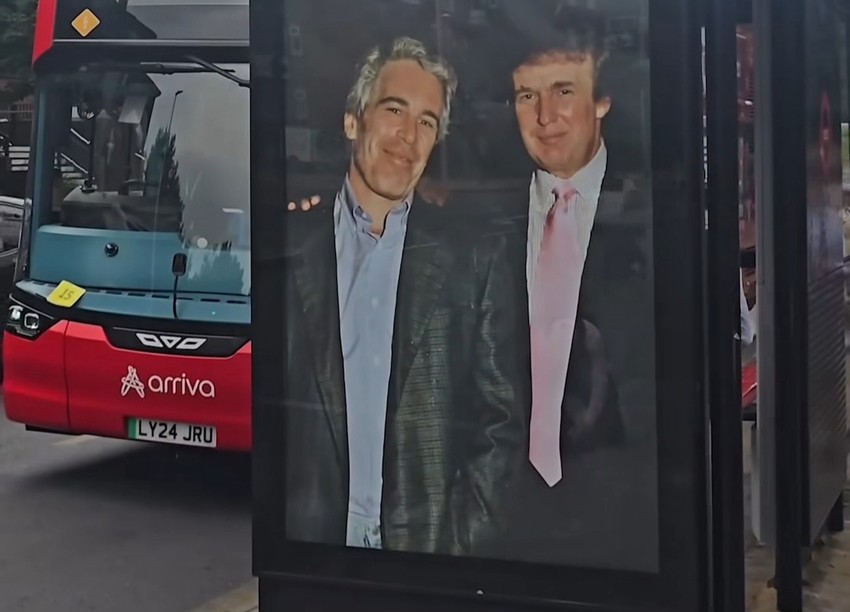 Poster Trampa sa Epstinom postavljen u Londonu