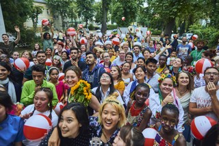 „Zaprzyjaźniaj dzieci z całego świata”. Projekt Brave Kids skończył 10 lat i dopiero się rozkręca