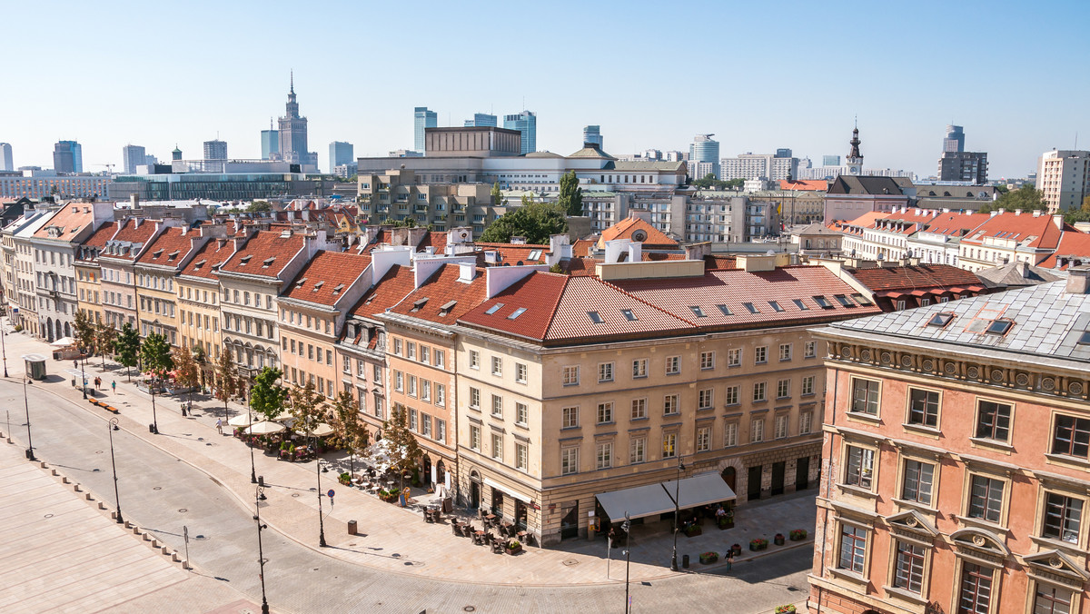 Od 26 maja będzie można składać projekty pomników smoleńskich. Jacek Sasin poinformował, że na stronie internetowej Komitetu Społecznego Budowy Pomników można znaleźć już wytyczne i regulamin konkursu, który wyłoni projekt pomników, które w przyszłym roku mają stanąć w Warszawie. Przewodniczącym rady konkursowej został profesor Tadeusz Żuchowski z poznańskiego UAM.