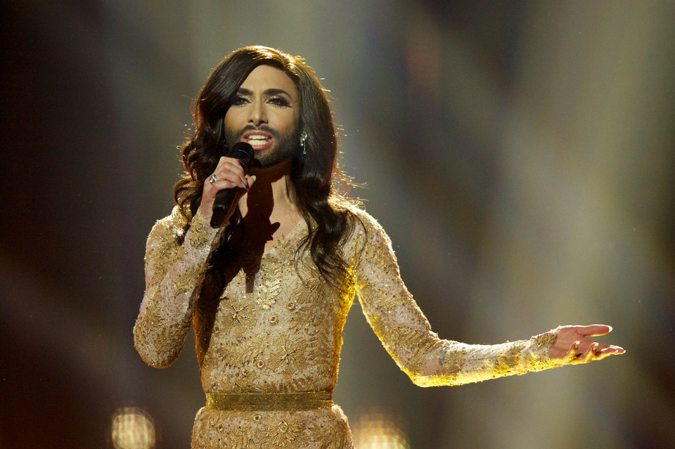 "Kobieta z brodą" wygrywa Eurowizję 2014