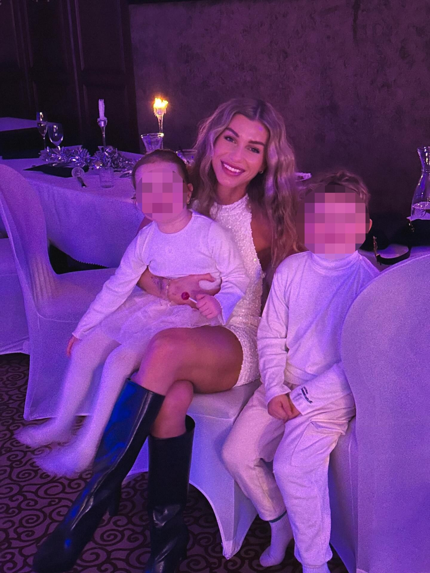 Natália Végh s deťmi. 