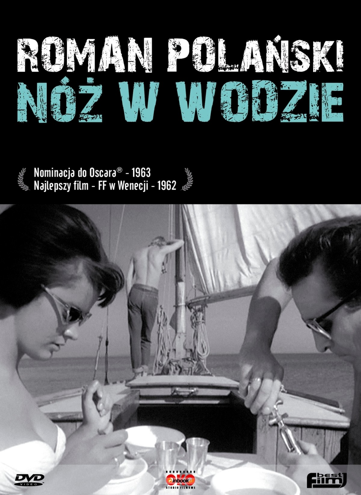 Pierwszą statuetkę w kategorii filmu nieanglojęzycznego przyznano w 1957 roku. Już wtedy polscy filmowcy do rywalizacji zgłosili "Kanał" Andrzeja Wajdy. Następnie rywalizować próbowano "Szatanem z siódmej klasy" i "Krzyżakami", ale dopiero "Nóż w wodzie" Romana Polańskiego przyniósł nominację. "Dramat psychologiczny, rozgrywający się między trzema osobami w pozasezonowym pejzażu mazurskich jezior. Znany dziennikarz sportowy, jadąc z żoną na jednodniowy rejs jachtem, zabiera młodego autostopowicza. Stara się olśnić chłopaka pozycją materialną, doświadczeniem życiowym, także żoną - zaprasza go na pokład jachtu. Na pozerstwo dziennikarza autostopowicz odpowiada postawą "młodego gniewnego", ukrywając rozpaczliwą zazdrość i pragnie posiadania takiego samochodu, jachtu, dziewczyny i... dużych pieniędzy. Decyduje się na desperacką mistyfikację - udaje, że utonął, a gdy dziennikarz próbuje zawiadomić milicję, uwodzi jego żonę. Rankiem jacht zawija do portu, żona wyznaje mężowi, że go zdradziła, on nie chce wierzyć jej wyznaniu". (opis dystrybutora)
