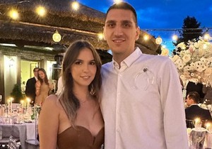 Petra Divac sa dečkom