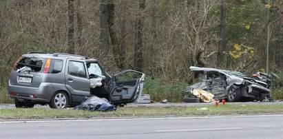 Karambol pięciu aut. Zginął człowiek. Zdjęcia