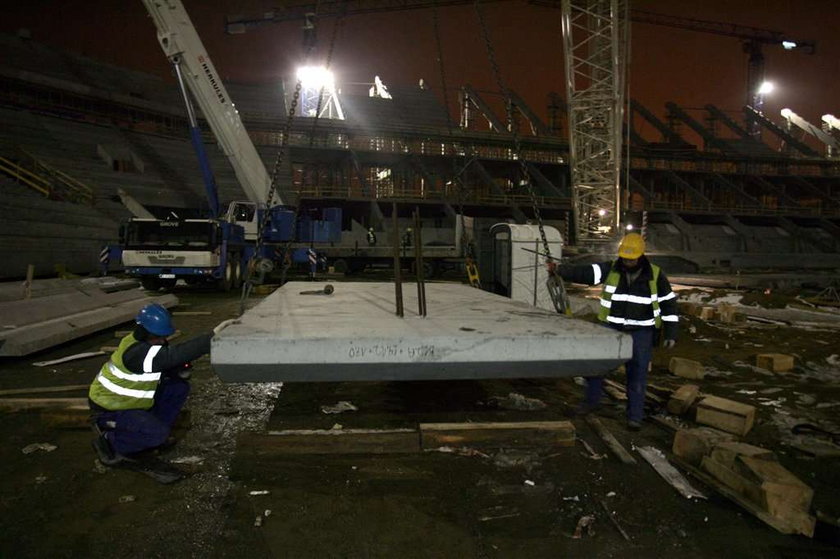 BUDOWA STADIONU PILKARSKIEGO BALTIC ARENA NA MISTRZOSTWA EUROPY W PILCE NOZNEJ