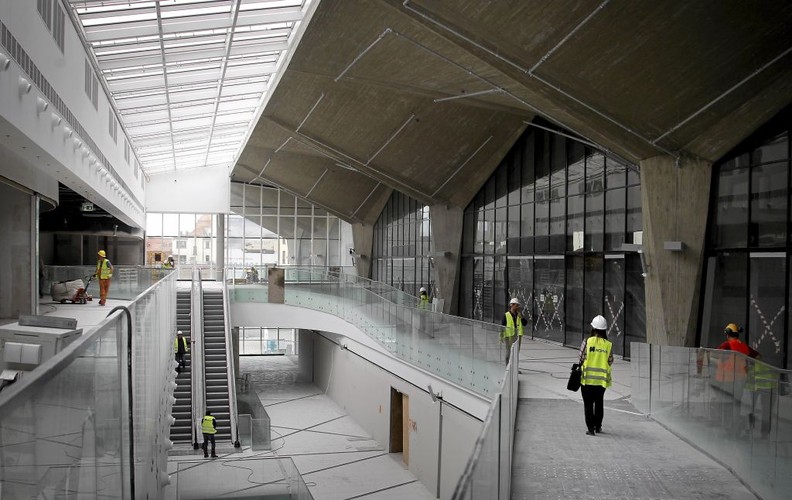 Obecnie na budowie Galerii Katowickiej prowadzone są prace wykończeniowe. Zdecydowana większość z blisko 250 najemców, z którymi podpisano umowy prowadzi już prace adaptacyjne w swoich lokalach.