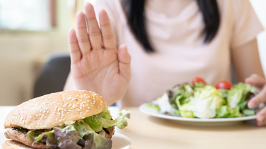 Dietetyk wymienia trzy najgorsze diety. Na drugim miejscu hit ostatnich lat