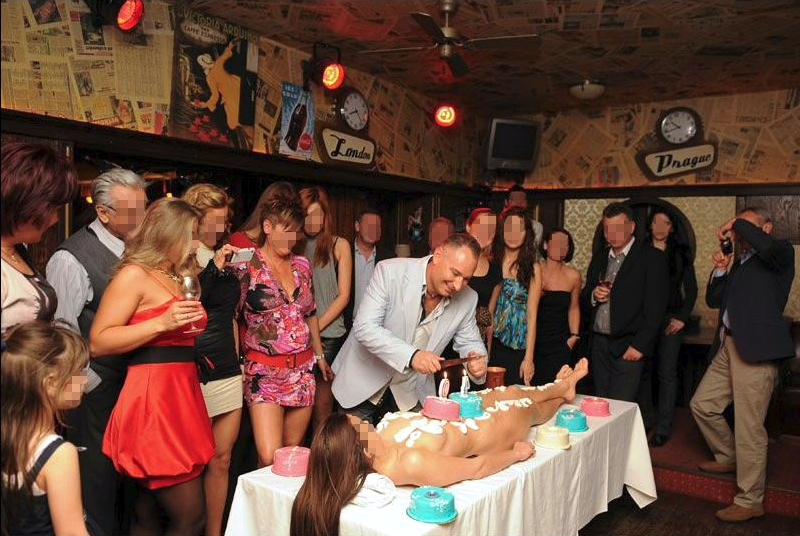 Felújított futballöltöző miatt áll a bál Kompolton /Fotó: Facebook