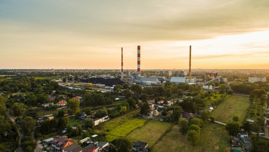 Elektrociepłownia Siekierki, należąca jeszcze przed przejęciem do grupy Vattenfall.