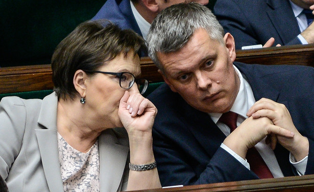 Jak oszczędzają ministrowie rządu Ewy Kopacz. OŚWIADCZENIA majątkowe