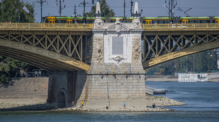 Folytatódik a tanársztrájk Budapesten: Hídfoglalásra készülnek a diákok október 5.-én a pedagógusok világnapján. / Fotó: MTVA/Bizományosi: Róka László