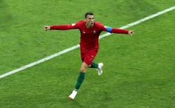 Ile zarabia Cristiano Ronaldo?