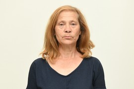 Violeta iz Pirota nakon TRANSFORMACIJE ima FRIZURU kojoj se svi DIVE: Ona ju je nazvala BOŽANSTVENOM, a pogledajte samo koliko mlađe izgleda sa ovom dužinom kose