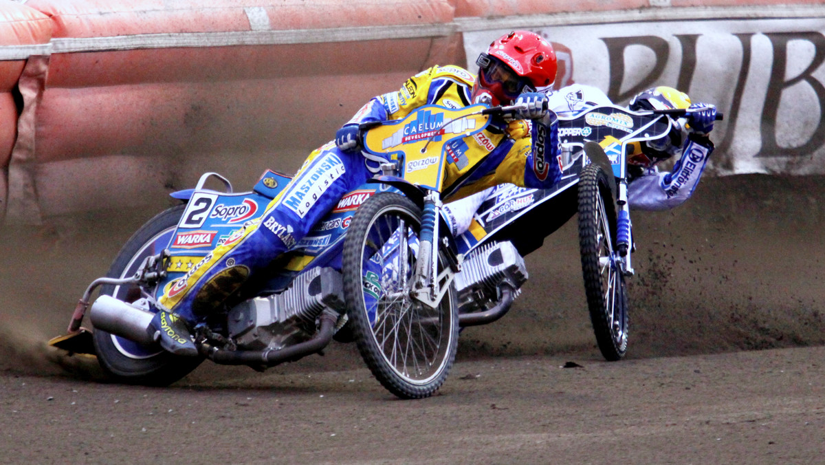 Gdyby nie Tomasz Gollob, Caelum Stal Gorzów uległaby na inaugurację Speedway Ekstraligi Unii Leszno. Kapitan reprezentacji Polski poprowadził swój zespół do triumfu, pokazując, że u progu rozgrywek jest w niewiarygodnej dyspozycji. Jego szarże pod bandą gorzowskiego owalu zapierały dech w piersiach.