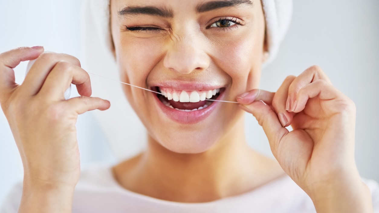 Kazia sa vám zuby aj napriek dobrej hygiene?