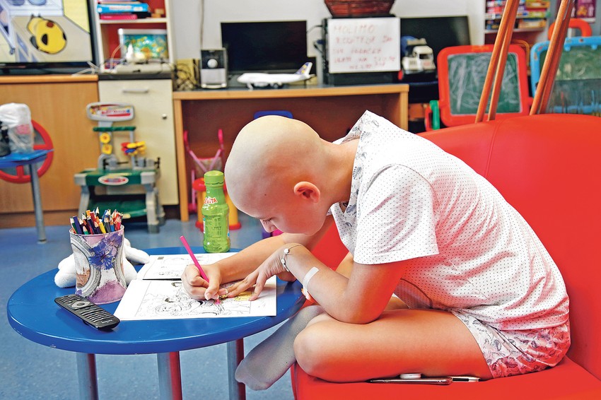 Zahvaljujući predanosti nastavnika ovoj deci brže prolazi vreme među zidovima onkologije