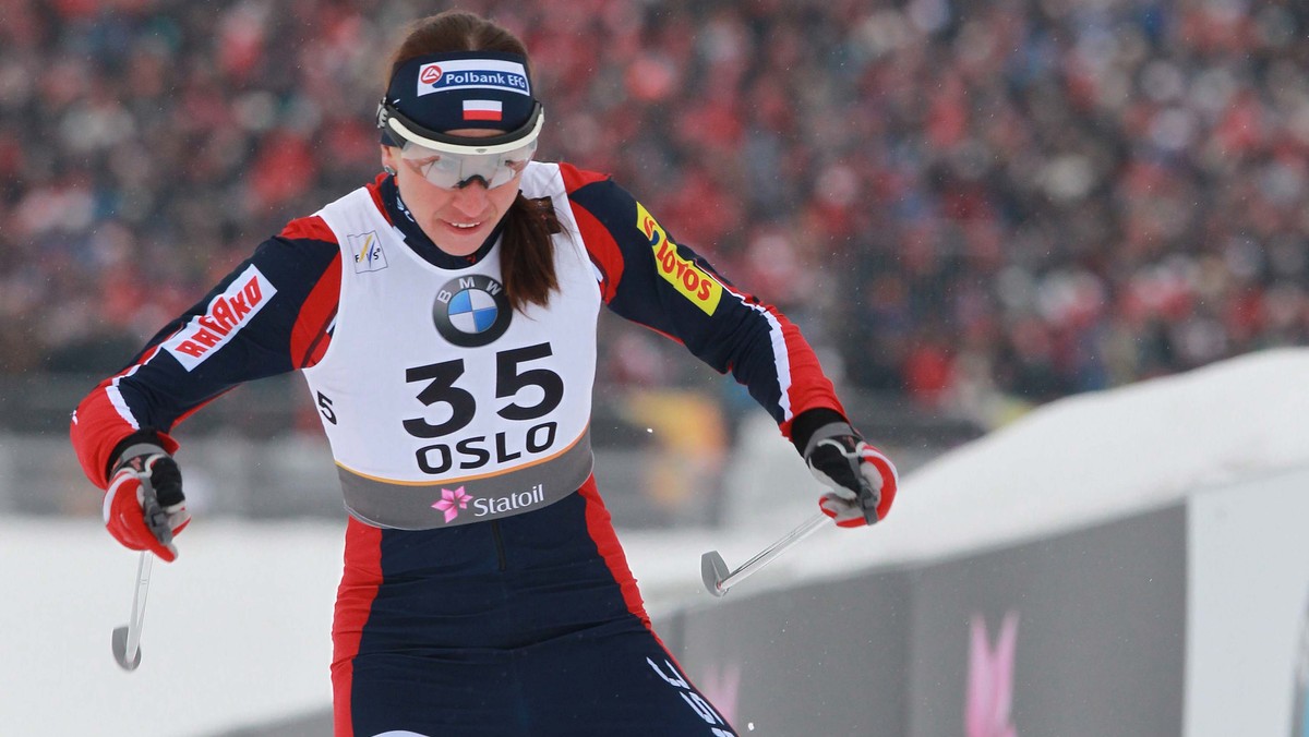 Justyna Kowalczyk zdobyła srebrny medal w biegu łączonym na 15 km podczas odbywających się w Oslo mistrzostw świata w narciarstwie klasycznym. Polka była bardzo zadowolona z takiego rezultatu i w rozmowie z TVP Sport zdradziła, że tak naprawdę nie mogła liczyć na więcej.