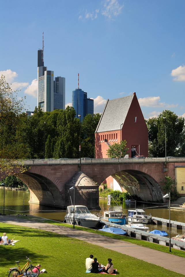 Legenda o założeniu Frankfurtu nad Menem