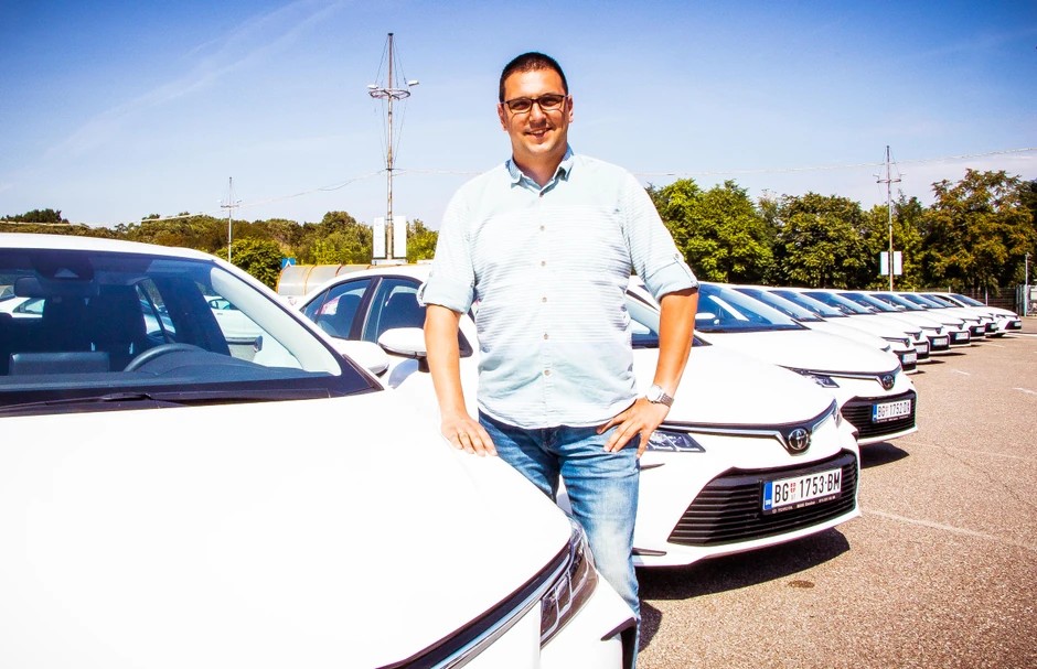 Aleksandar Vučić sa "tojotama"