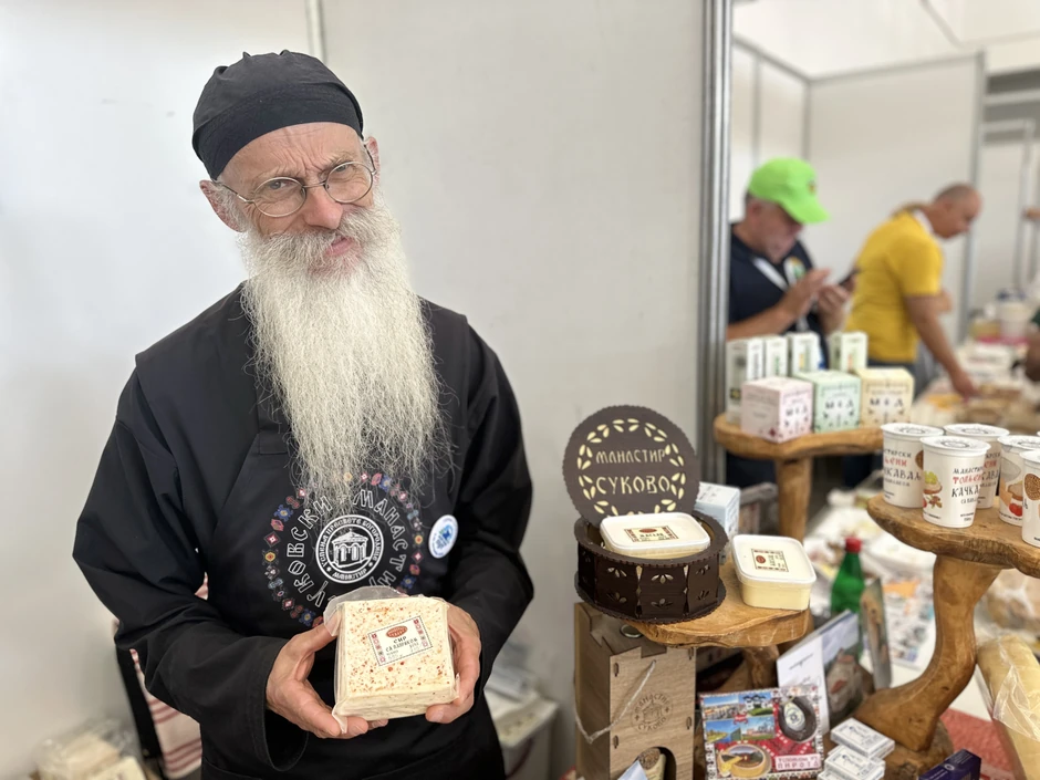 Monasi manastira Sukovo kod Pirota prave specijalitete
