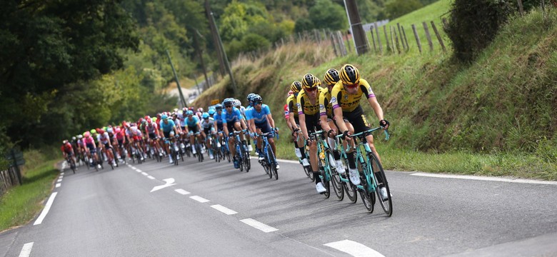 Dzięki transmisji telewizyjnej wyścigu kolarskiego Vuelta a Espana odkryto... plantację konopi indyjskich [WIDEO]
