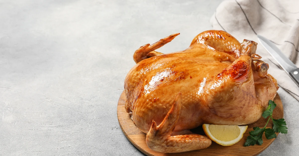Pyszny obiad na sobotę. Podajemy przepis, Ty gotujesz. Kurczak pieczony na butelce