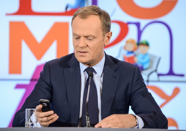 Premier Tusk nie zawiadomi śledczych o SMS-ach z pogróżkami