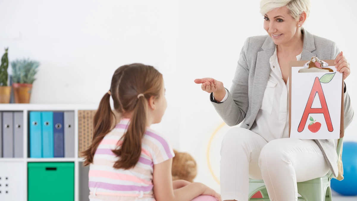 Opóźniony rozwój mowy u dziecka: przyczyny, terapie, leczenie, nauka mówienia