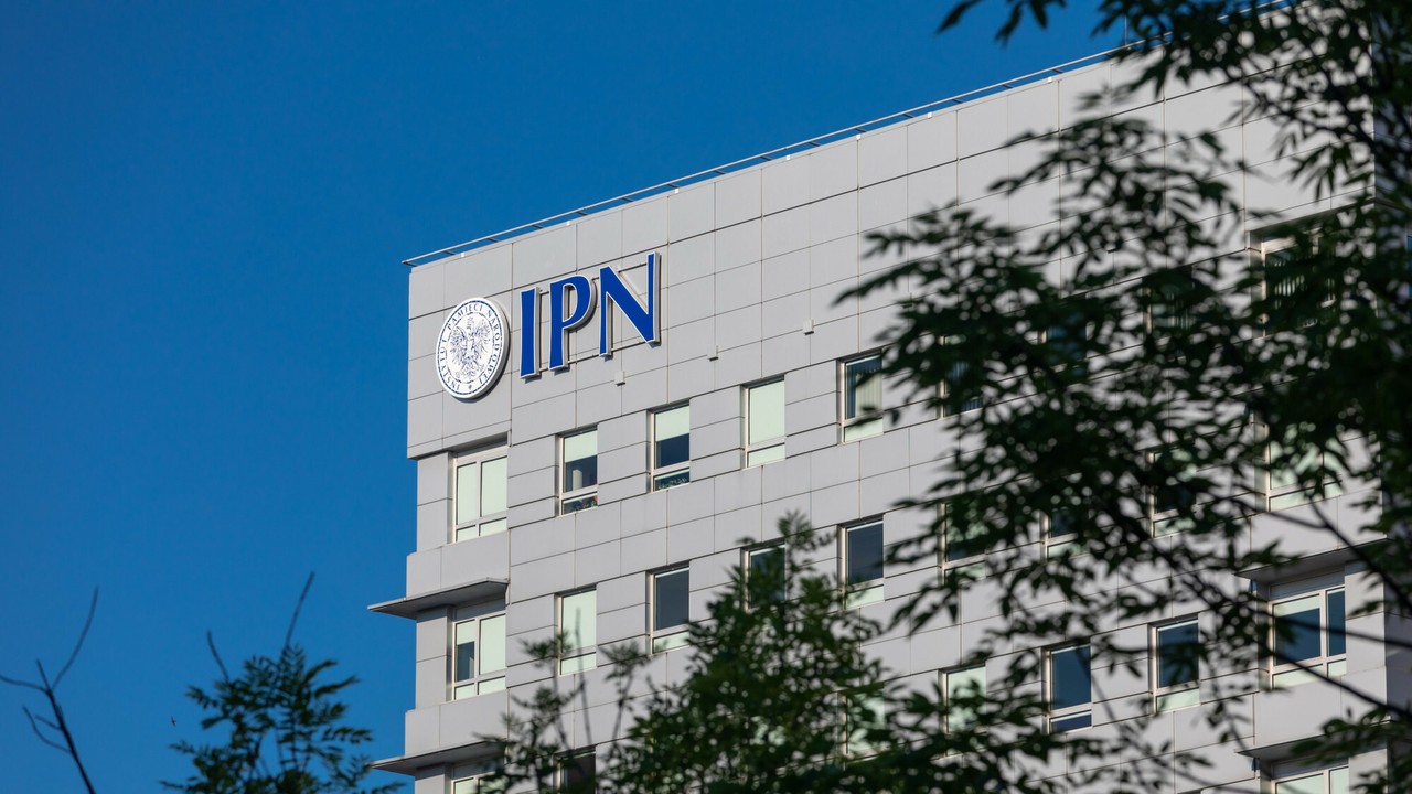 Karol Nawrocki musiał zrezygnować. Ruszył konkurs na jego następcę w IPN