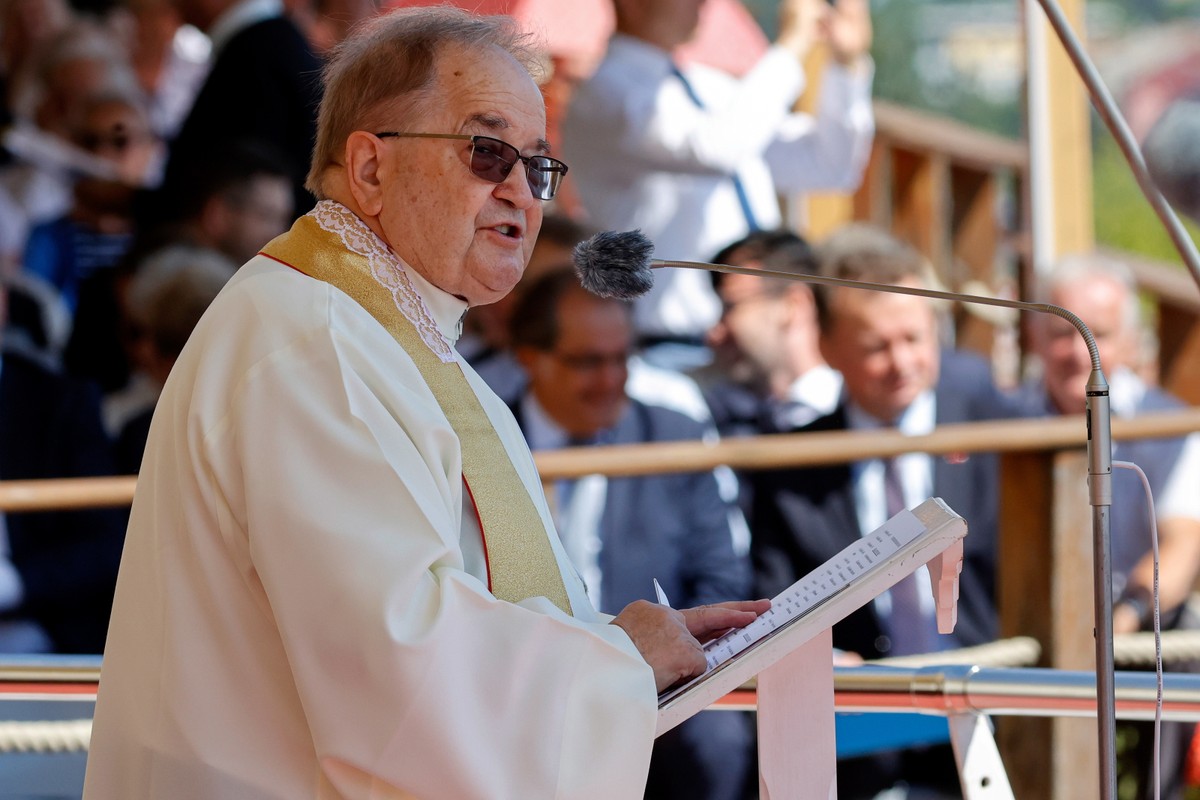 Problemy w fundacji ojca Rydzyka. "Chcą znaleźć cokolwiek"