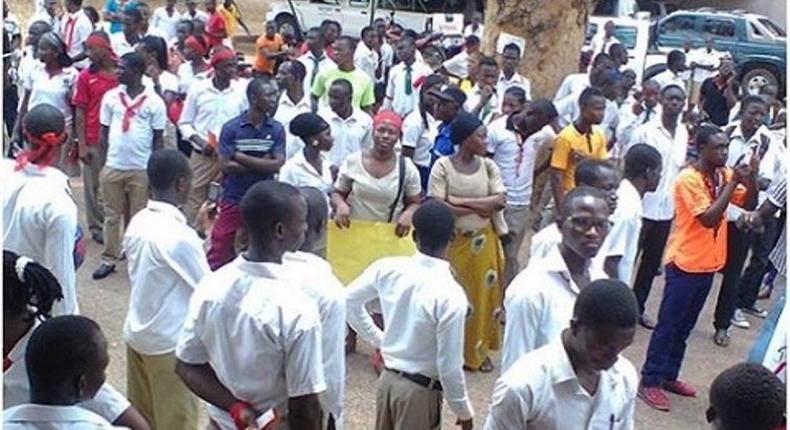 ___6329807___https:______static.pulse.com.gh___webservice___escenic___binary___6329807___2017___3___7___11___File-photo-of-Teacher-trainees-picketing-around-GES-MOE_1