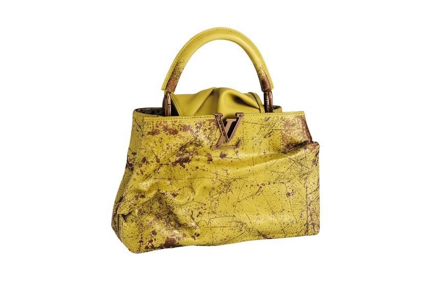 KENNEDY YANKO Die Amerikanerin arbeitet oft mit Metall und bemalten Häuten. Ihre Artycapucine mutet skulptural an.