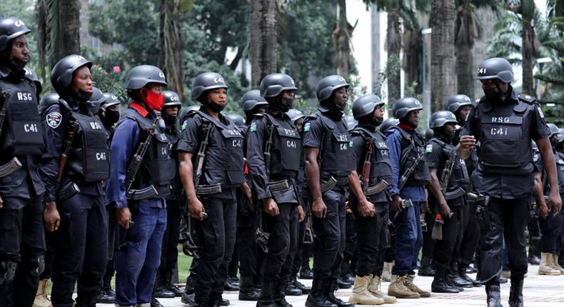 Nigerian police officers (Guardian)