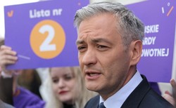 Biedroń: Legitymacja partyjna nie może być "kartą" do spółek Skarbu Państwa