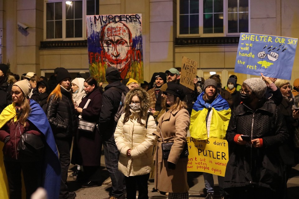 Manifestacje solidarnościowe z Ukrainą w Warszawie, 25 lutego