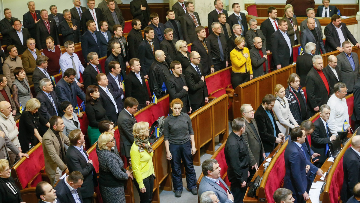 Jednym z warunków ukraińskiej opozycji jest przywrócenie konstytucji z 2004 roku ograniczającej uprawnienia szefa państwa na rzecz parlamentu. W 2010 r. Trybunał Konstytucyjny anulował tamtą reformę konstytucyjną.