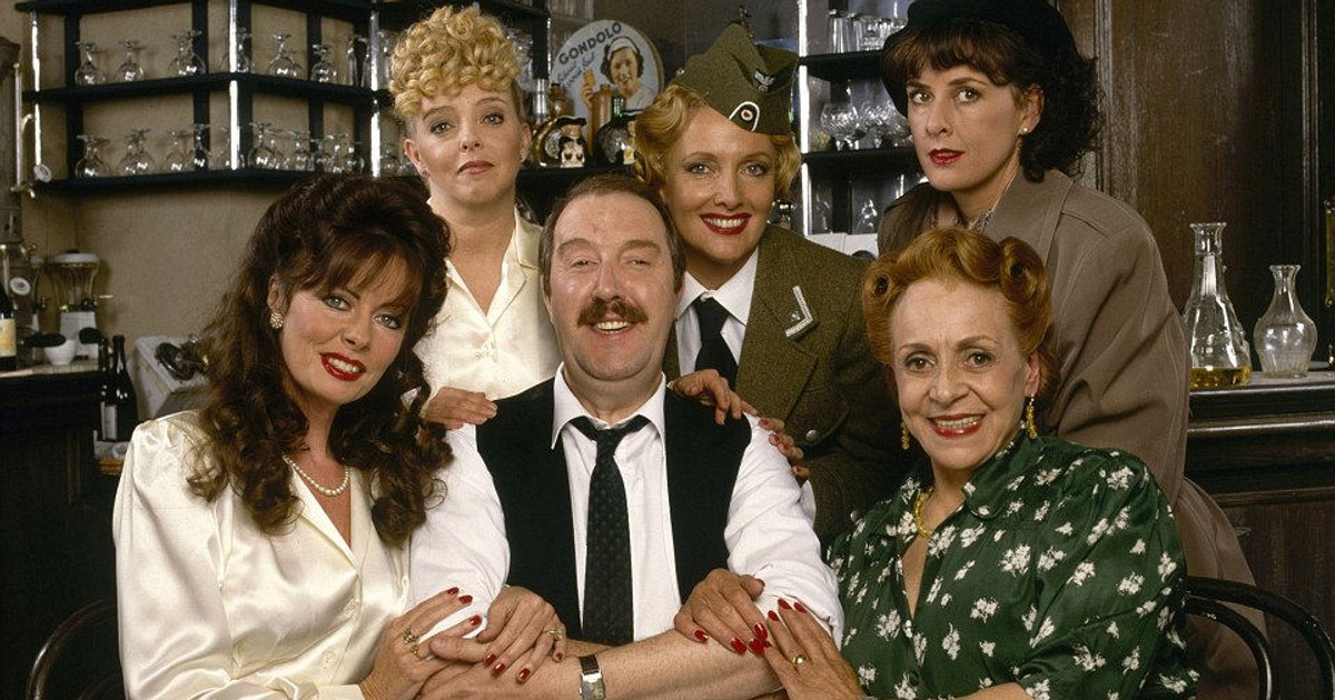 Obraz "Upadła Madonna z Wielkim Cycem" znany z serialu "Allo 'Allo" sprzedany za 15 tys. funtów