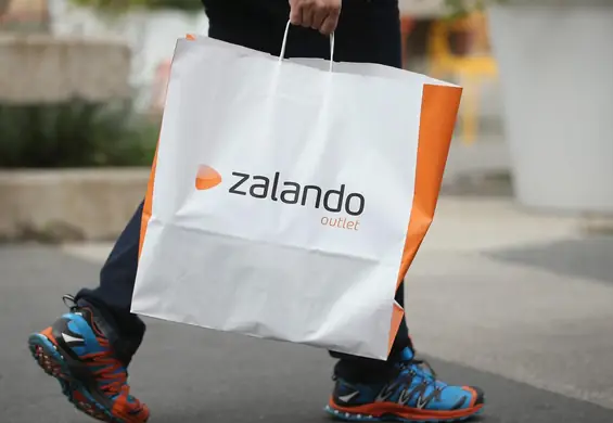 Zalando walczy z masowymi zwrotami noszonych ciuchów. Na ubraniach będą ogromne metki