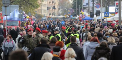 Jak dojechać na Cmentarz Bródnowski. Komunikacja i parkingi