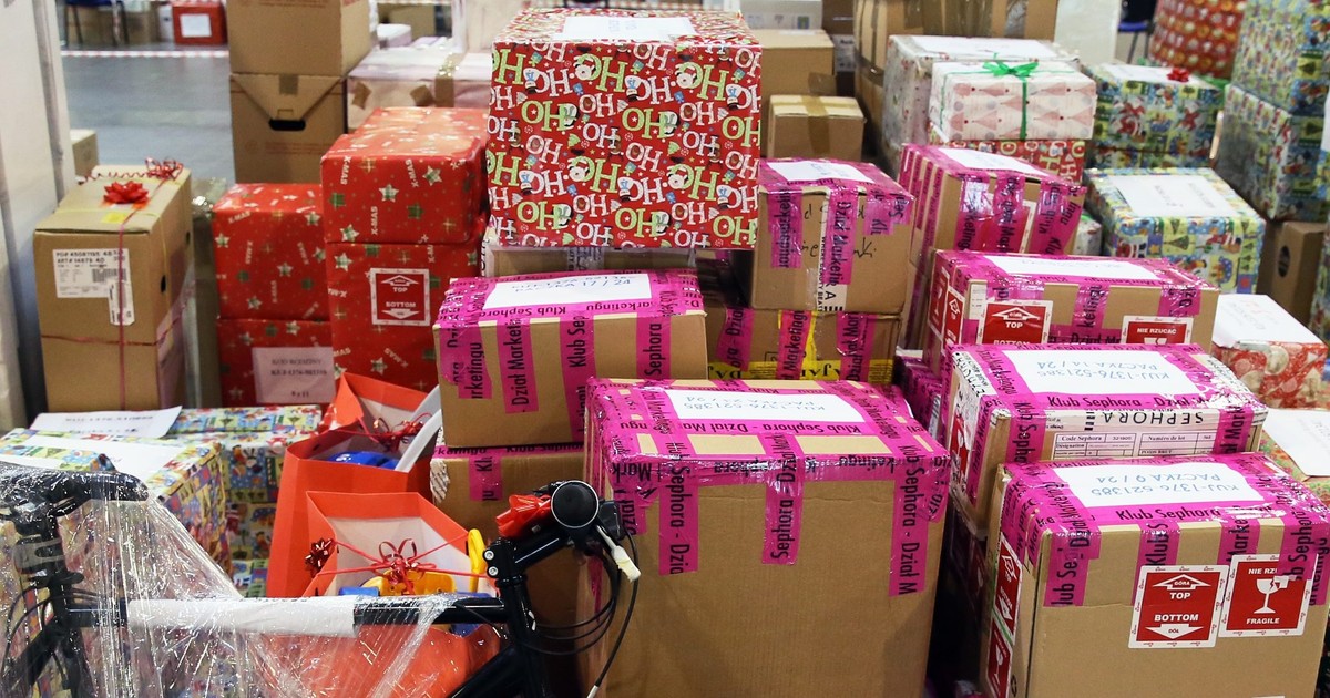 Zbiórka Szlachetnej Paczki zbliża się do końca, a darczyńców brakuje. "Tysiące rodzin wciąż czeka"