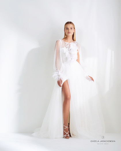 Iza Janachowska zaprojektowała swoją kolekcję sukni ślubnych dla panien młodych w rozmiarach [zdjęcia] | Ofeminin