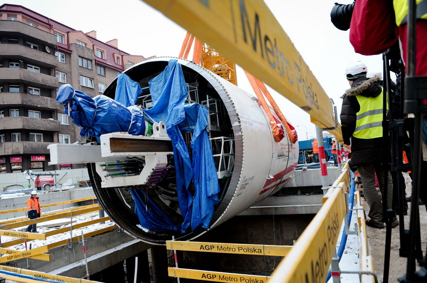 Rusza budowa metra. Takie urządzenia będą wykorzystywana do wiercenia tunelu 