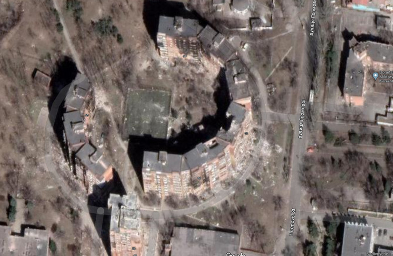 Mariupol – osiedle mieszkaniowe w trakcie wojny w 2022 r.