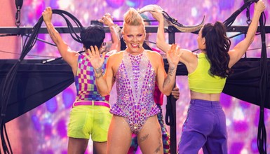 Pink na PGE Narodowym, czyli letni karnawał w stolicy [RELACJA]