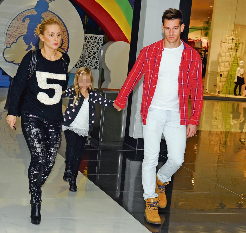  Pronašla svoju sreću: Goca sa ćerkom Lenom i suprugom Rašom