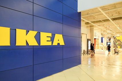 IKEA wycofuje miski, talerze i kubki. Jest też apel do klientów. "Mogą pęknąć i spowodować oparzenia"