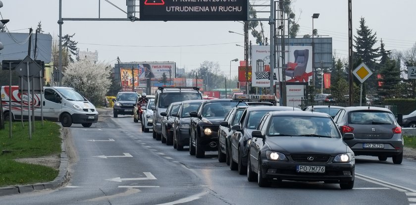 ITS wciąż bublem? Tablice wreszcie podpowiedzą, jak ominąć korki