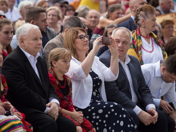 Jarosław Kaczyński, Beata Mazurek i Jacek Sasin