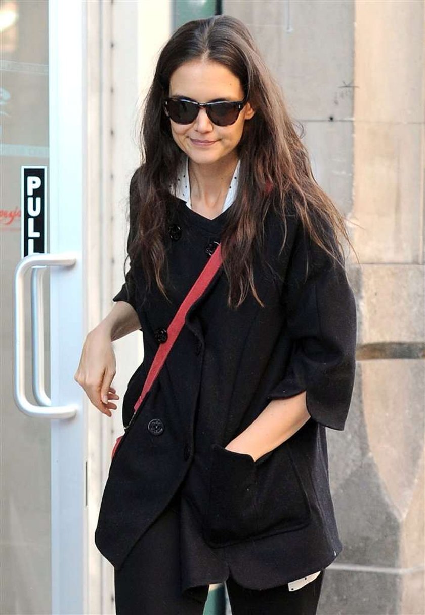 Mama Katie Holmes