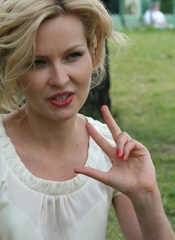 Marieta Żukowska: Mamy prawo do krótkich spódnic!